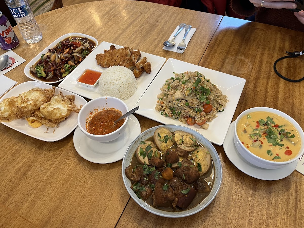 Tams Noodle Bar & Thai Food